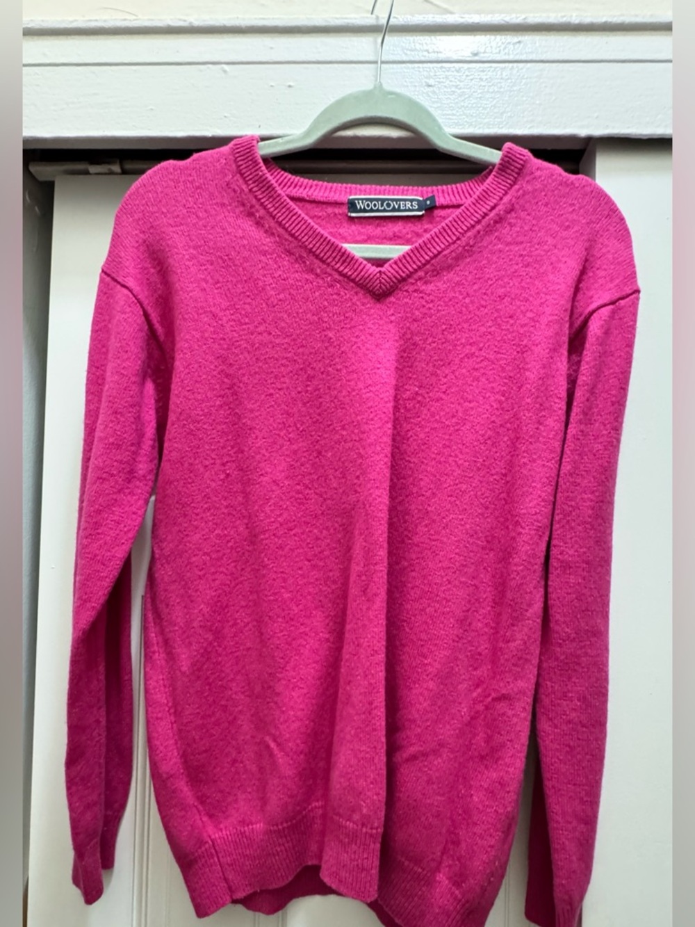 Woolovers Women's V-Neck Sweater in Bright Pink
